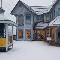 Outside Color Wheel Arts. Image courtesy of Sherri McDonald.