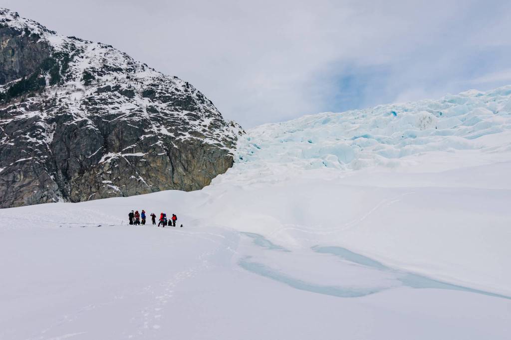 Group getting ready to headed back to camp for the final packing. (Photo by Gabe Donohoe)