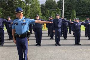 Starved for recruits, Alaska police pin blame on retirement system