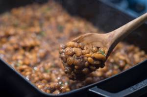 Eating Wild: Spicy Baked Beans with Highbush Cranberry