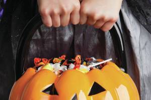 Dentists buying candy for good cause