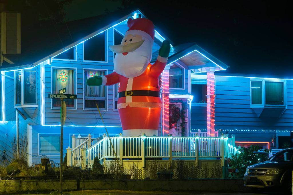 Holiday lights seen around Juneau this season. (Michael Penn | Juneau Empire)
