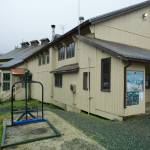 The Eaglecrest Ski Area lodge, seen here in 2015, is the planned site of the Old Tower Bar, which would serve beer and wine during ski season. In a unanimous vote Monday, Oct. 15, 2018, the Alcohol Control Board rejected an alcohol license for the business. (Michael Penn | Juneau Empire File)
