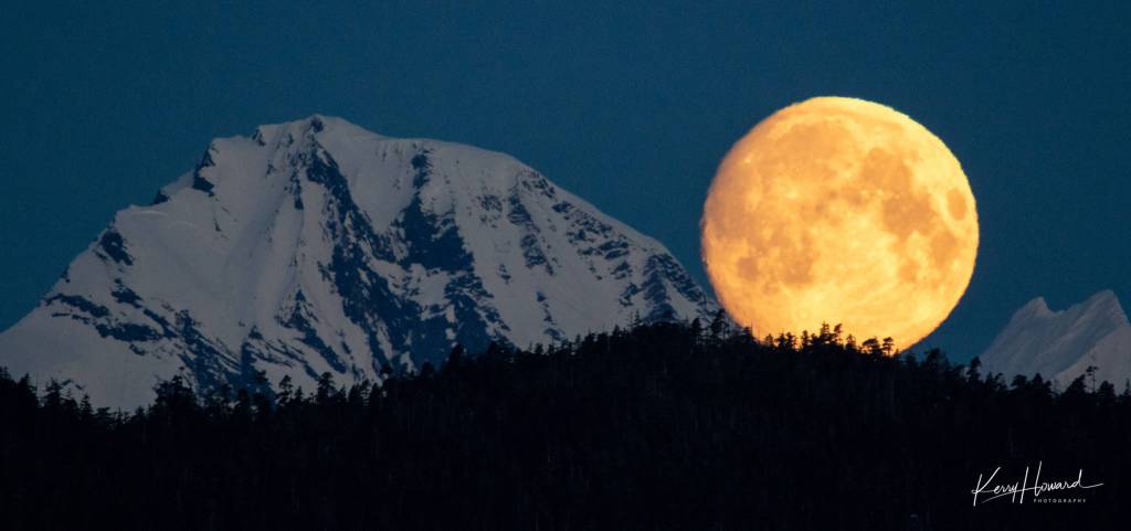 March moonset behind on the Chilkats on March 19, 2019. (Courtesy Photo | Kerry Howard)
