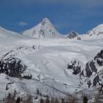 How many glaciers are there in Alaska?