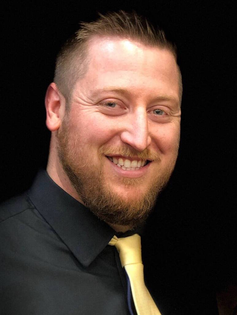 Auke Bay teacher in the running for Alaska Teacher of the Year