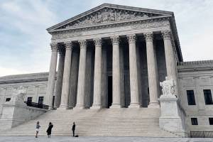 State retains Trump lawyers in lawsuit aimed at union dues