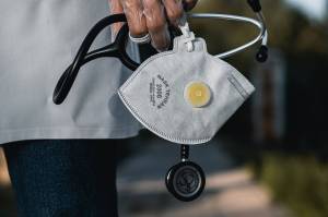 Anchorage hospital reports coronavirus death