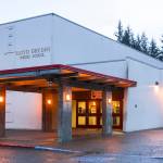 Students re-entered Floyd Dryden Middle School on Monday with distancing strategies and mitigation protocols in place. (Michael S. Lockett / Juneau Empire)