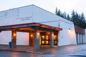 Students re-entered Floyd Dryden Middle School on Monday with distancing strategies and mitigation protocols in place. (Michael S. Lockett / Juneau Empire)