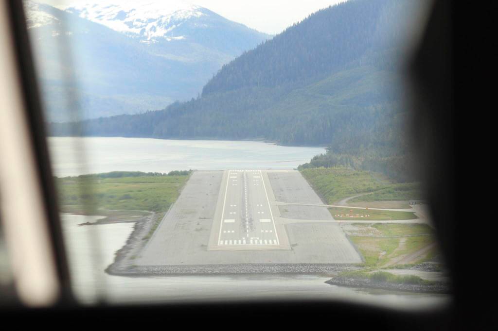An Alaska Seaplanes PC-12 makes its approach to Wrangell on May 26, 2022 during the companys inaugural flight to the community. (Michael S. Lockett / Juneau Empire)