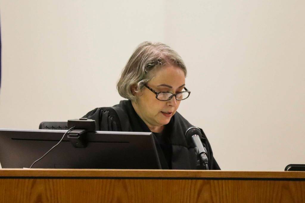 Judge Amy Mead issues instructions to the jury during the closing statements for a 2019 stabbing trial on June 2, 2022. (Michael S. Lockett / Juneau Empire)
