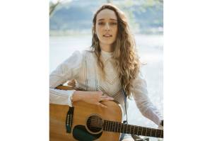 Juneau musician Taylor Dallas Vidic was among this years Individual Artist Award recipient through the Rasmuson Foundation. (Courtesy Photo / Sydney Akagi)