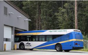 Clarise Larson / Juneau Empire 
The only electric bus enters the City Borough of Juneau Capital Transits bus barn on Tuesday afternoon. Capital Transit is preparing for the addition of seven electric buses which are slated to hit Juneaus roads sometime in 2024.