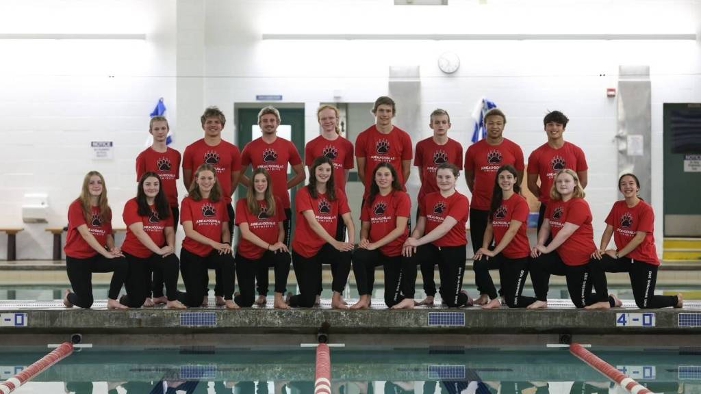 JDHS swim team from left to right, Back Row: Cole Reel, Chris Degener, Chaz VanSlyke, Elyas Taylor, Harrison Holt, Owen Rumsey, Aaron Mulgrew-Truitt, Matthew Plang Front Row: MIkayla Neal, EMily Delgado, Pacific Ricke, Valerie Peimann, Emma Fellman, Samantha Schwarting, Parker Boman, Anita Morrison, Brooklyn Kanouse, Bella Reyes-Boyer Not pictured: Kate Schwarting (Courtesy Photo / Phil Loseby)