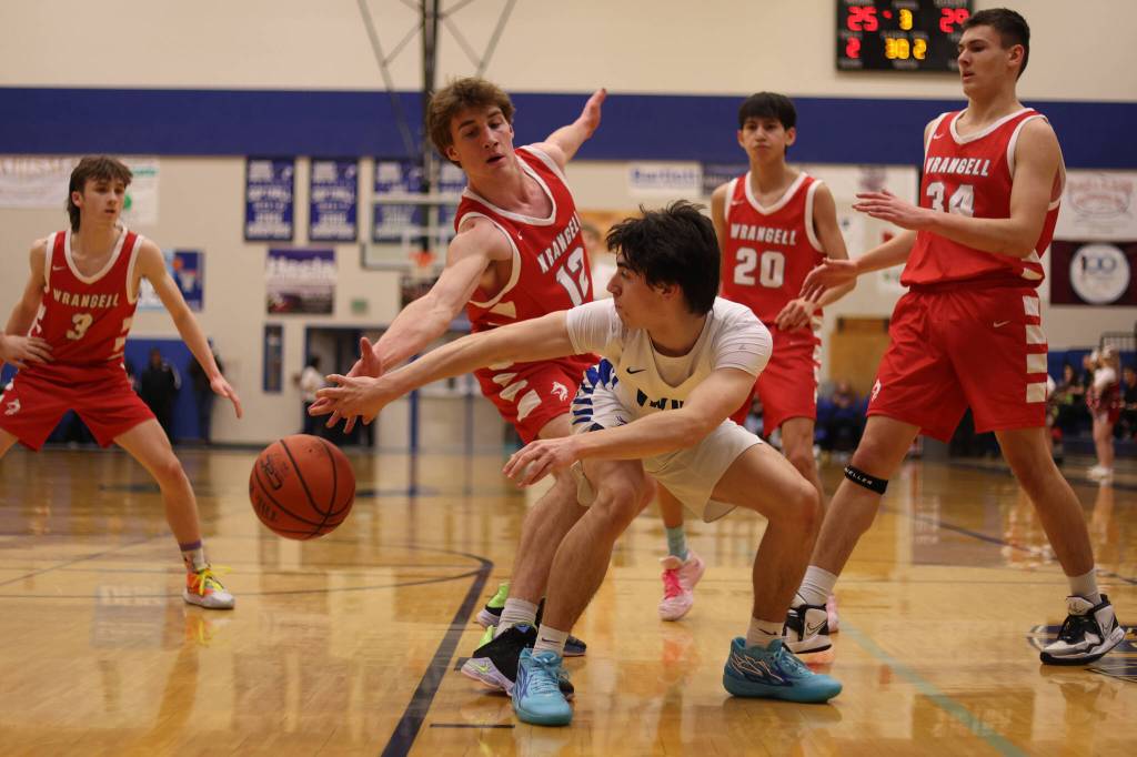 (Ben Hohenstatt / Juneau Empire)