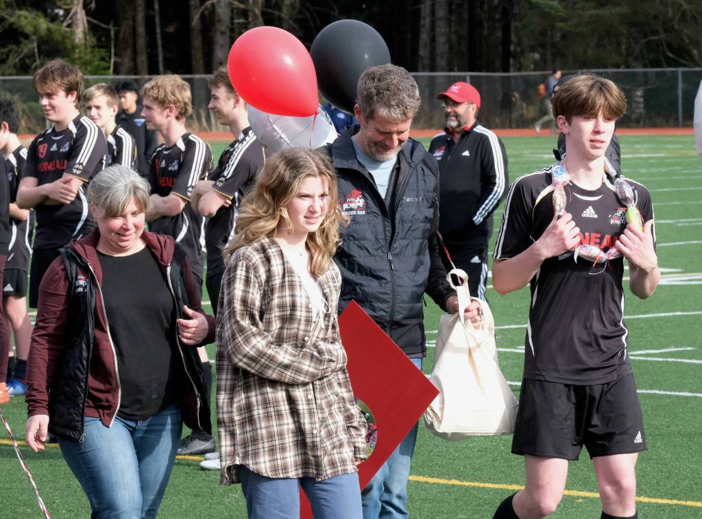 Senior Kean Buss and family. (Klas Stolpe / Juneau Empire)