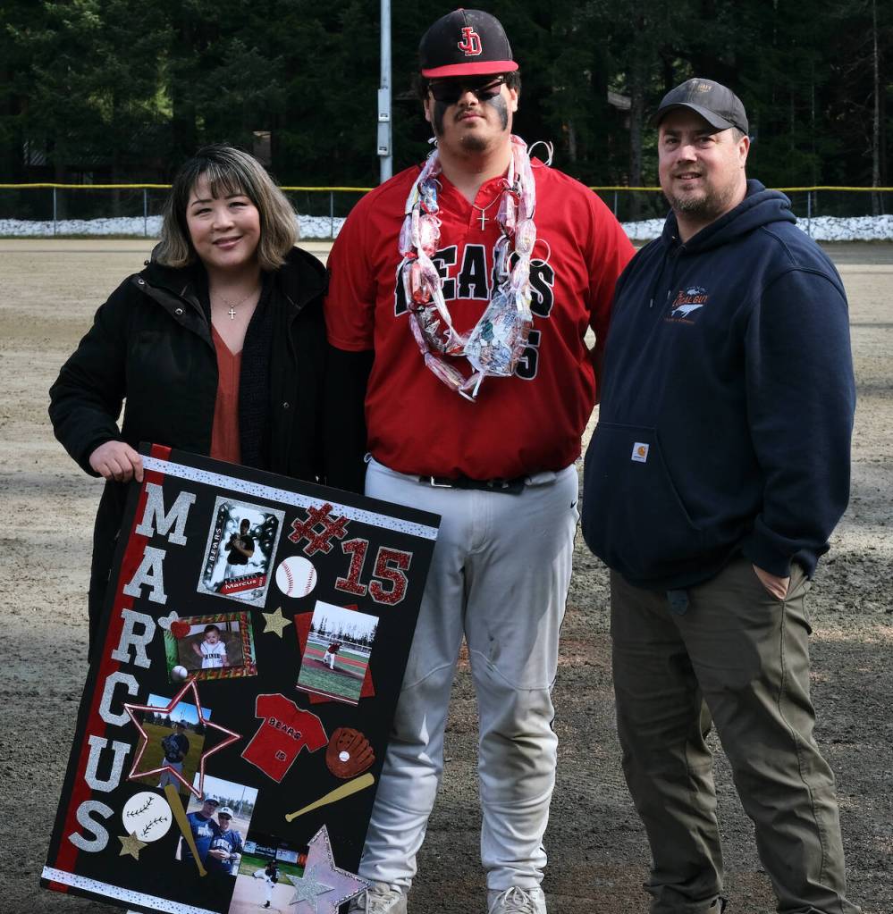 Marcus Underwood and family. (Klas Stolpe / Juneau Empire)