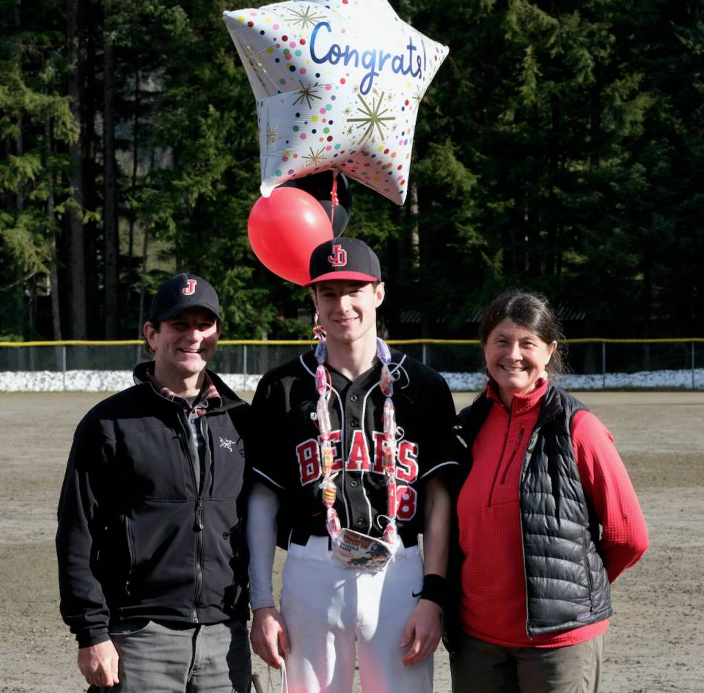 Eli Crupi and family. (Klas Stolpe / Juneau Empire)