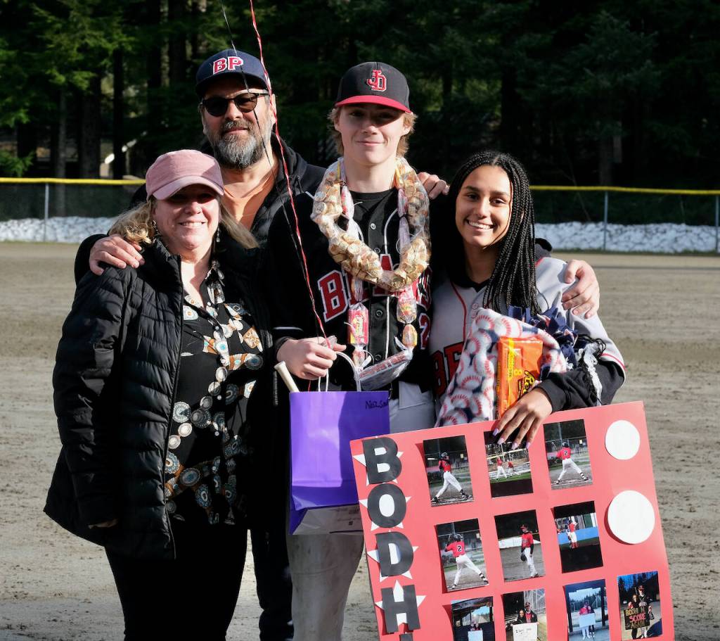 Bodhi Nelson and Family. (Klas Stolpe / Juneau Empire)