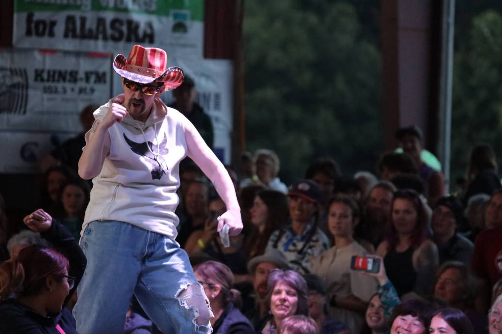 Juneau Drags Luke the Duke of Bell serenades hundreds of audience members with a country-music inspired drag performance at the main stage of the Southeast Alaska State Fair in Haines on Friday evening for the performance groups debut show at the fair. (Clarise Larson / Juneau Empire)