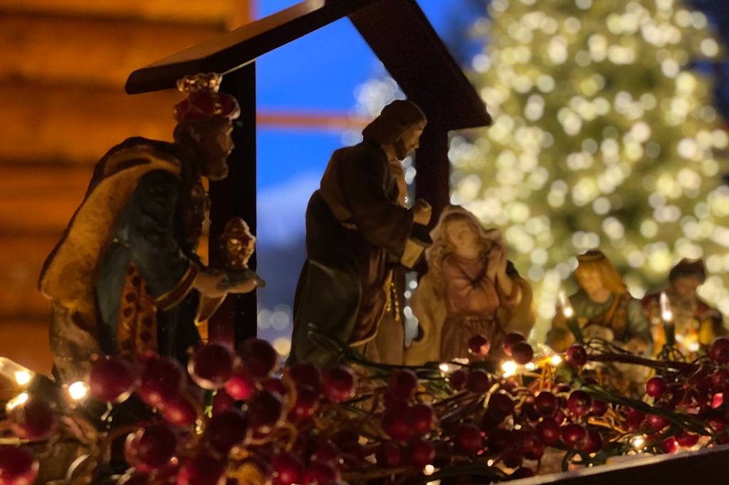 (Photo courtesy of Chapel by the Lake)