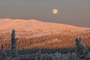 John Eichelberger of Fairbanks took this photo of the full moon on Dec. 26 north of Fairbanks. At the time he took this photo  solar noon in Fairbanks or about 1 p.m. local time  the full moon appeared due north of him. (Photo by John Eichelberger)