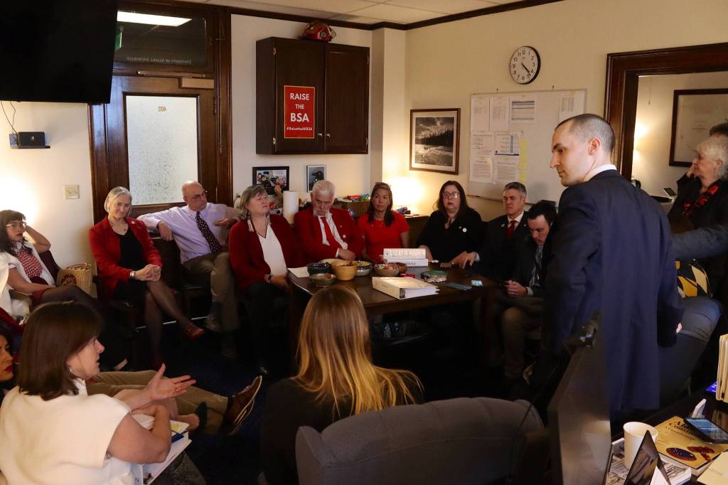 House Minority Leader Calvin Schrage, an Anchorage independent, presides over a press conference of the minority caucus following the Legislatures failed override vote of SB 140 on Monday. (Mark Sabbatini / Juneau Empire)