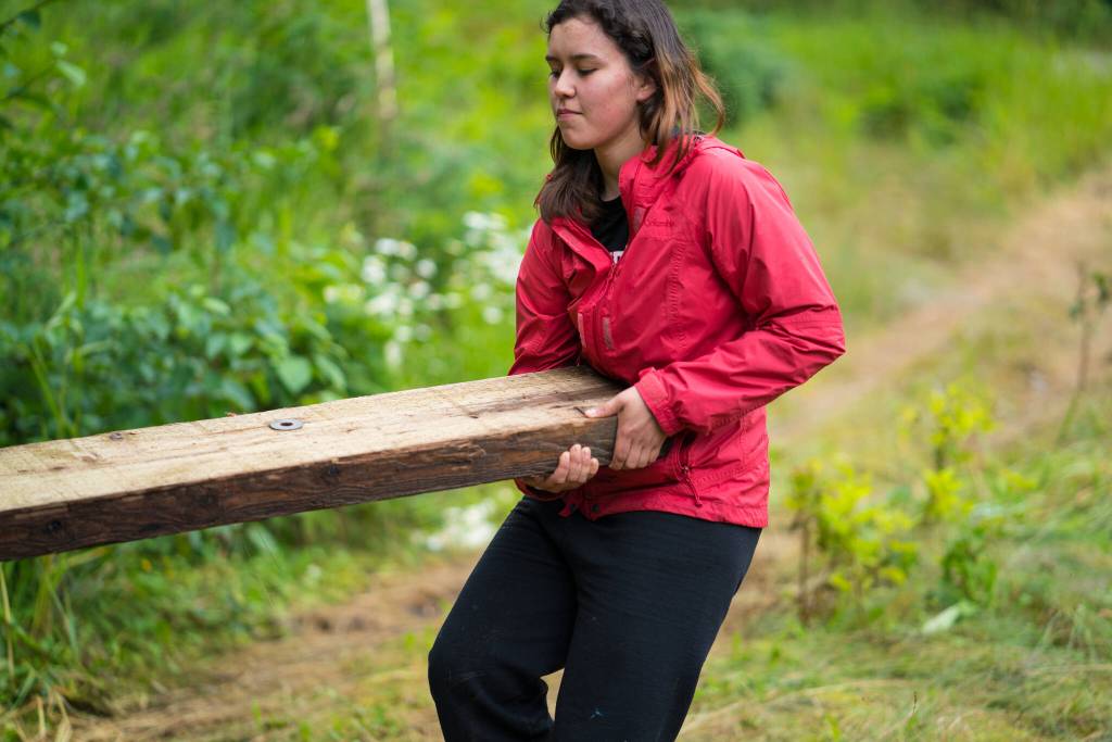 Yajaira Ponce-Moran works as a crew member on the original 2017 Alaska Youth Stewards Crew (then called TRAYLS). (Photo by Bethany Sonsini Goodrich)