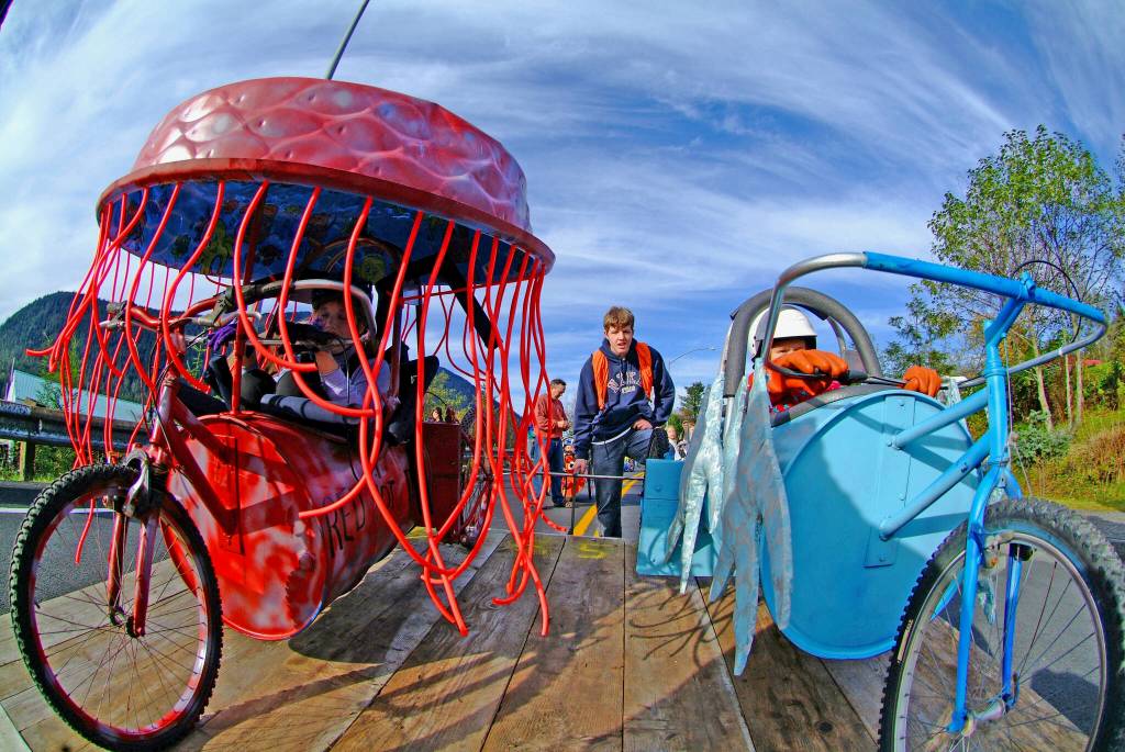 Red Hot Jelly and Sea Star line up in the Humpy 500 go-cart race, ready to race down the hill into downtown Petersburg in this October 2005 photo. (Klas Stolpe)