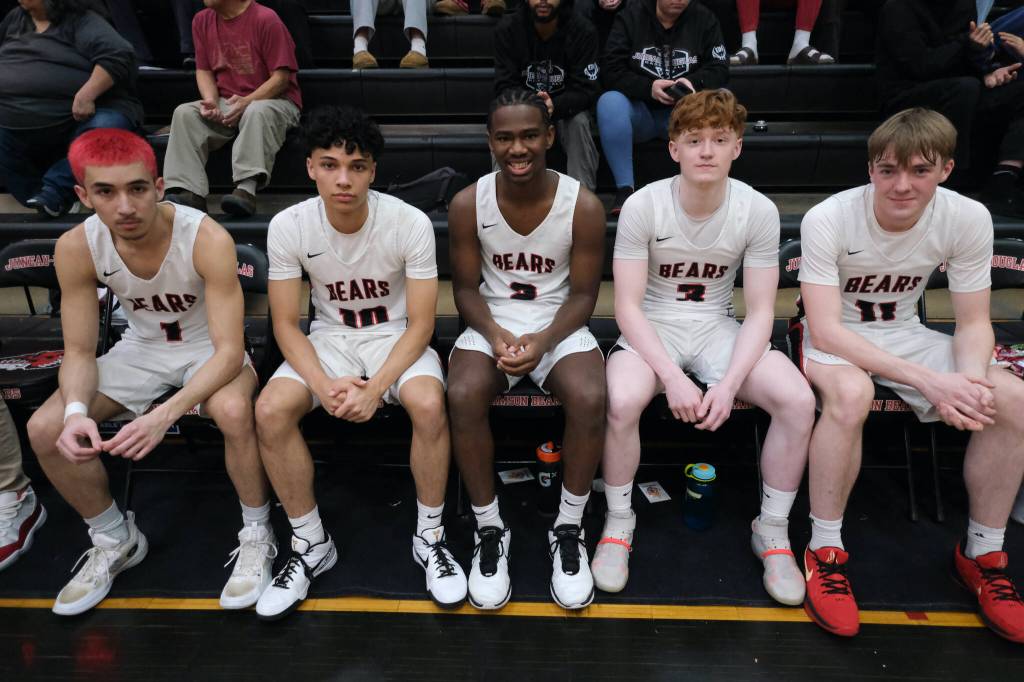 Juneau-Douglas High School: Yadaa.at Kalé seniors Damian Efergan, Pedrin Saceda-Hurt, Ahmir Parker, Gavin Gerrin and Ben Sikes during Senior Night honors Saturday at George Houston Gymnasium. (Klas Stolpe / Juneau Empire)