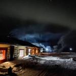 Tolovana Roadhouse, built in 1924, is the only remaining rest stop mushers used in the 1925 Serum Run. Iditarod mushers also used it in 2025. (Photo by Ned Rozell)