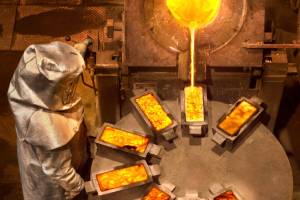 Pouring gold at Kinross Fort Knox mine in Alaskas Interior. (Kinross photo)