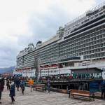 The Norwegian Bliss arrives in Juneau on Monday, April 14, 2025. (Jasz Garrett / Juneau Empire)