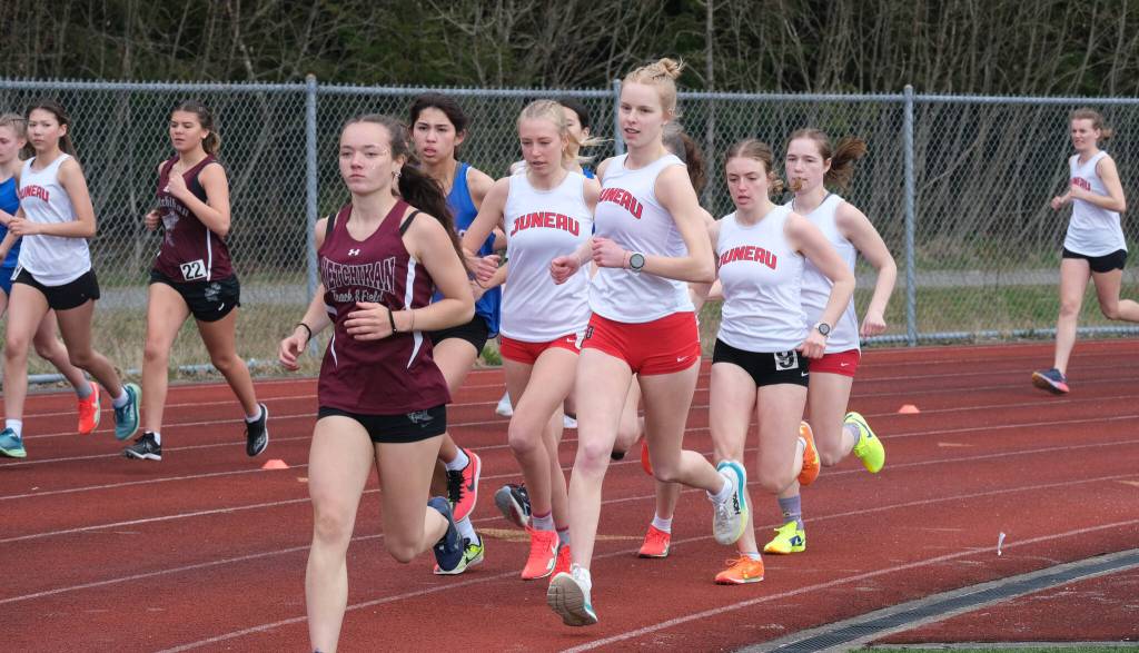 Juneau-Douglas High School: Yadaa.at Kalé runners group together in the girls 1600 during Saturdays Capital City Invitational Track and Field meet at Juneaus Thunder Mountain Middle School field. (Klas Stolpe / Juneau Empire)