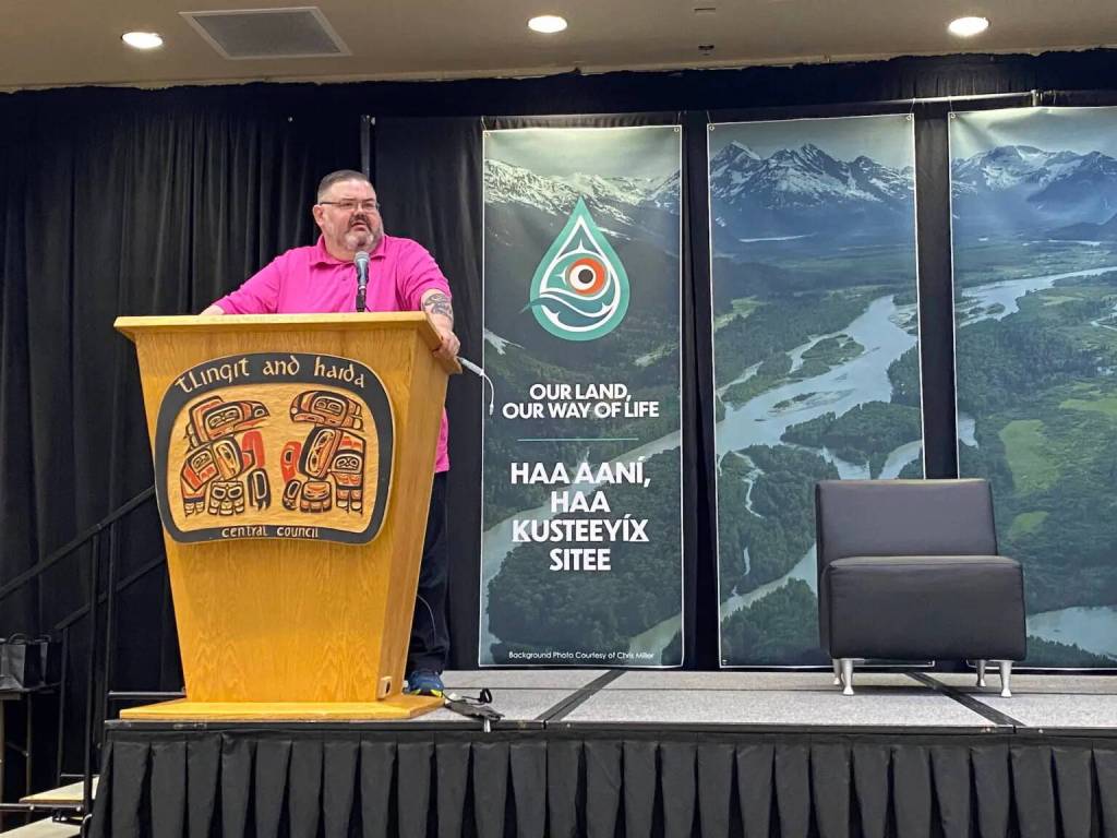 Chalyee Éesh Richard Peterson, president of the Central Council of the Tlingit and Haida Indian Tribes of Alaska, gives a talk in Juneau at a conference about mining in transboundary watersheds. (Max Graham/Grist)