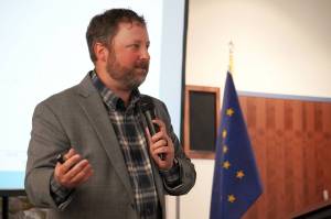 Rep. Bill Elam speaks during a legislative update to the joint Kenai and Soldotna chambers of commerce in Kenai, Alaska, on Wednesday, June 18, 2025. (Jake Dye/Peninsula Clarion)
