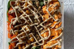 Roasted tofu and quinoa salad with sunflower miso dressing make a high-protein salad to fuel busy afternoons. (Photo by Tressa Dale/Peninsula Clarion)