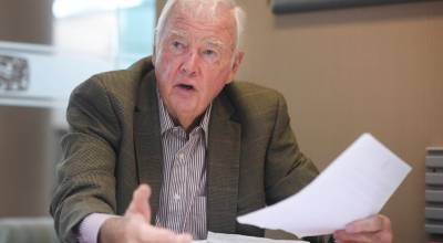 Former Gov. Frank Murkowski speaks on a range of subjects during an interview with the Juneau Empire in May 2019. (Michael Penn / Juneau Empire File)
