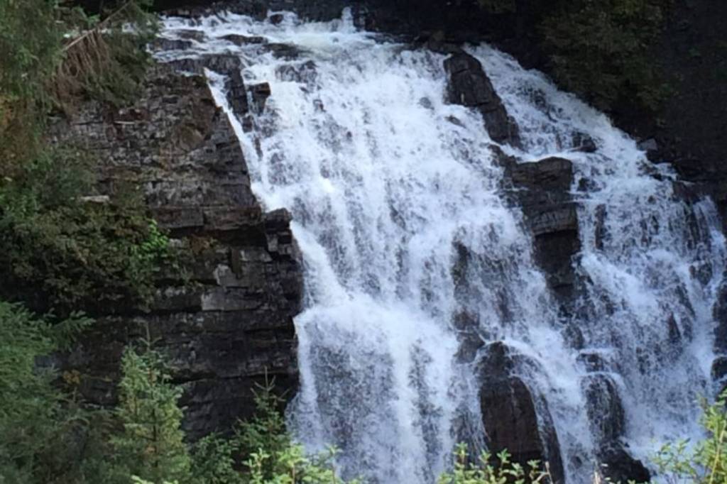 Alaska Power Company suing luxury lodge over public access to recreation site